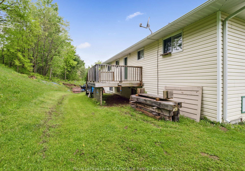 63-beaumont-drive-bracebridge-ontario-x12184300