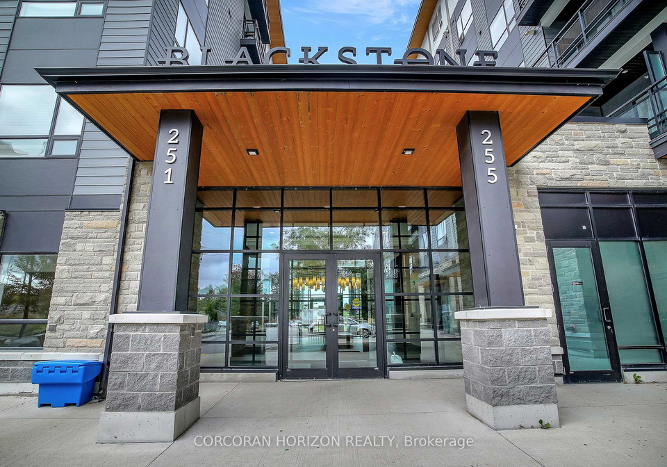 255-northfield-drive-waterloo-ontario-x12184320