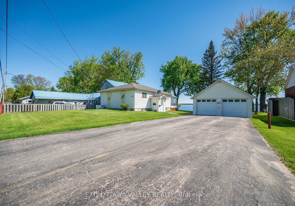 1215-burns-drive-laurentian-valley-ontario-x12184597