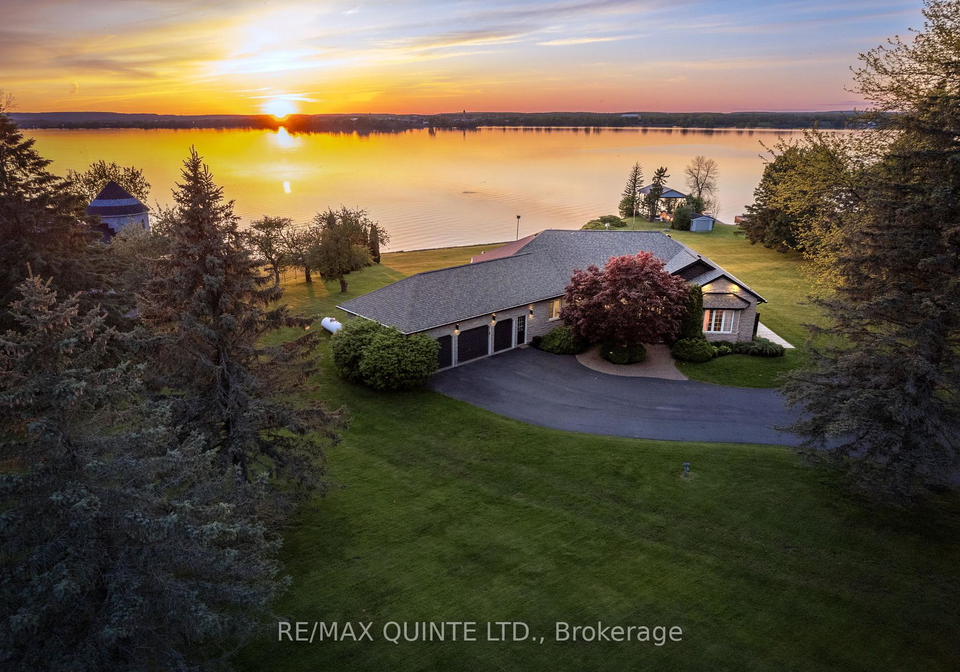 2400-county-road-3-prince-edward-county-ontario-x12184623
