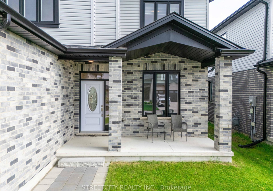109-jefferson-street-lucan-biddulph-ontario-x12184762
