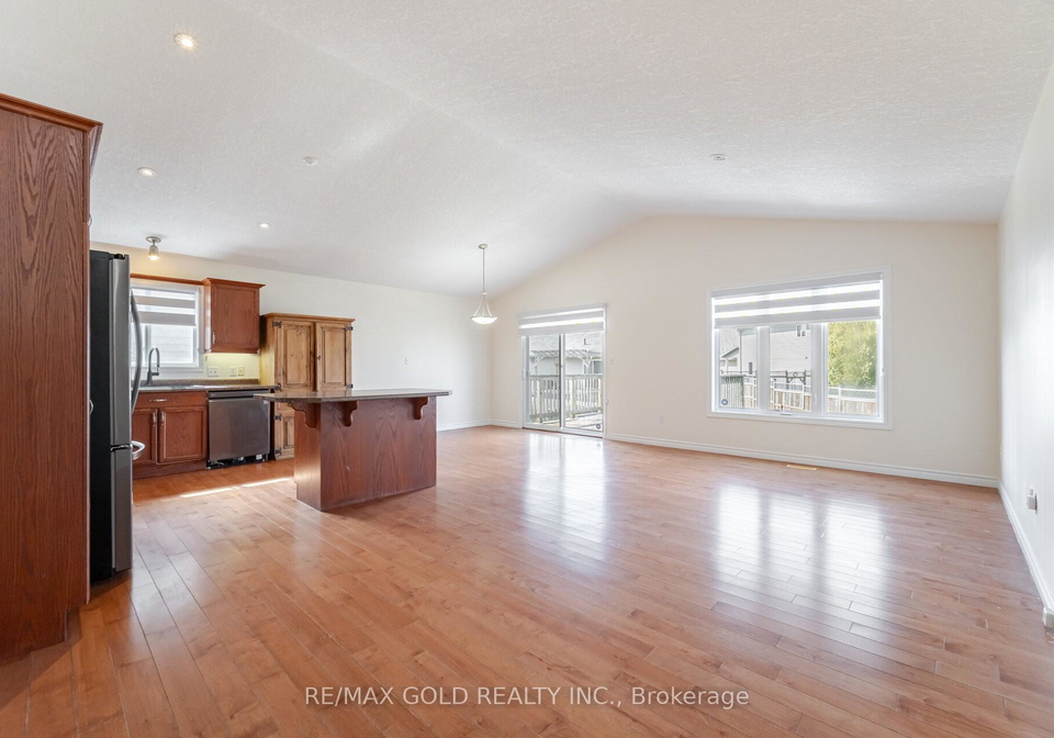 2-kerr-crescent-ingersoll-ontario-x12184989