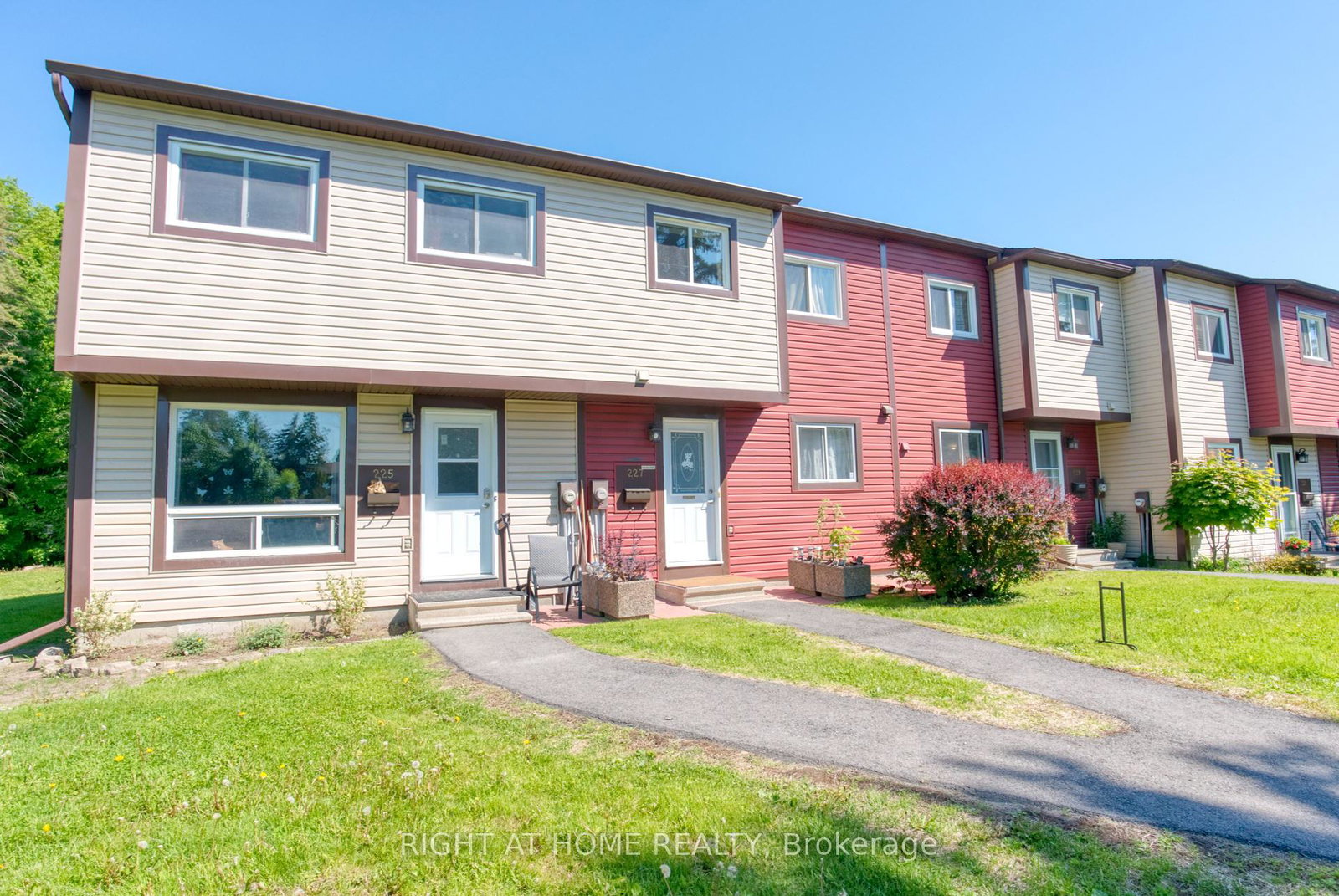 227-teal-crescent-ottawa-ontario-x12184999
