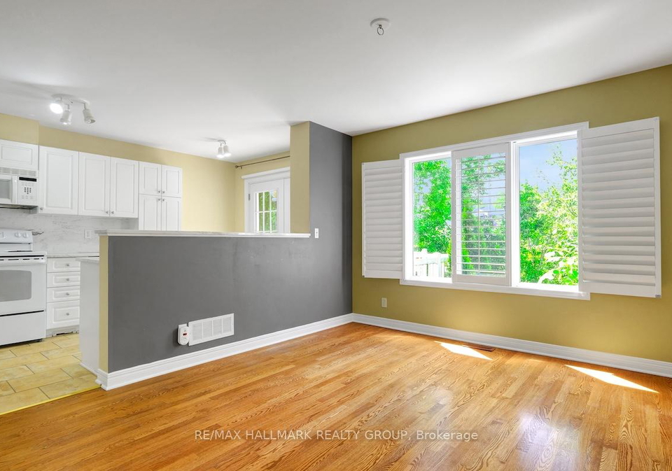 10-sonata-place-ottawa-ontario-x12185080