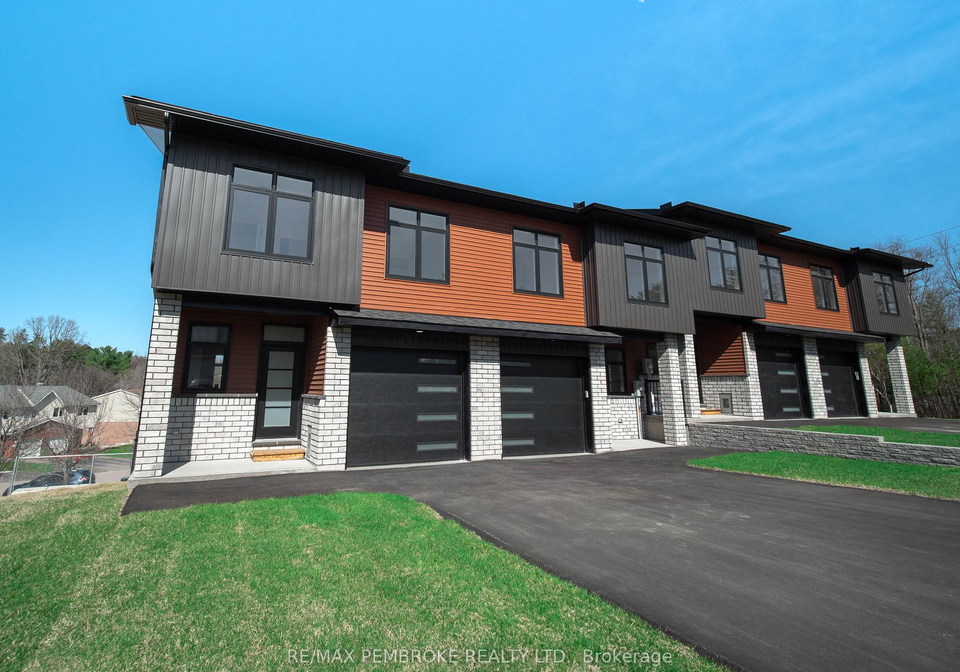 13-northbrook-street-petawawa-ontario-x12185089