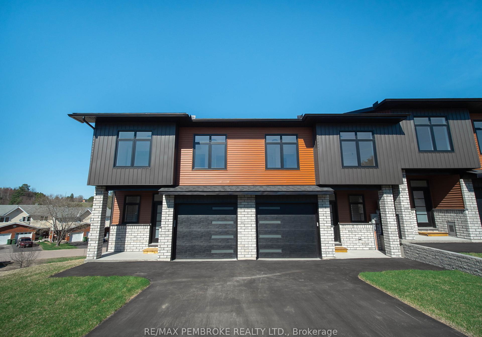 13-northbrook-street-petawawa-ontario-x12185089