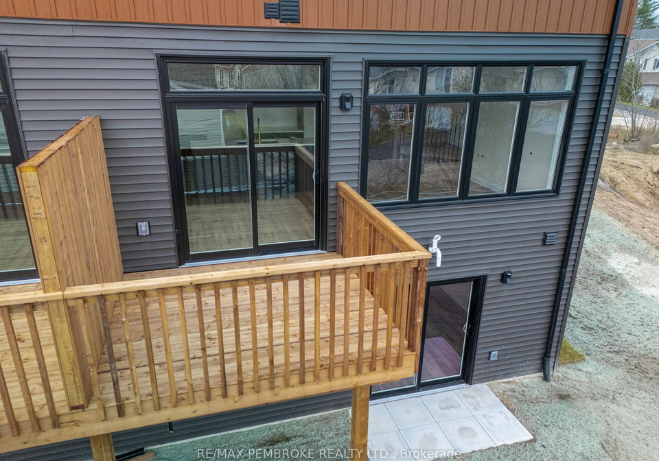 13-northbrook-street-petawawa-ontario-x12185089