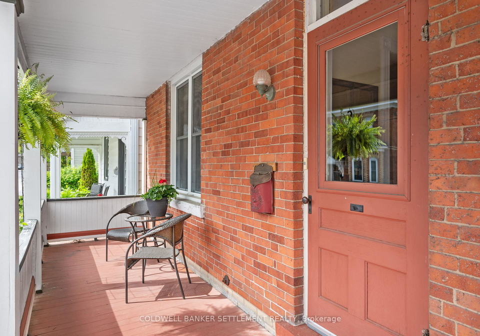 27-lewis-street-perth-ontario-x12185377