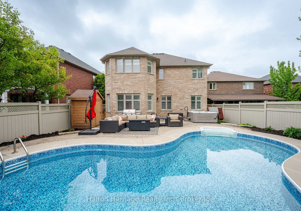 67-commando-court-hamilton-ontario-x12185475