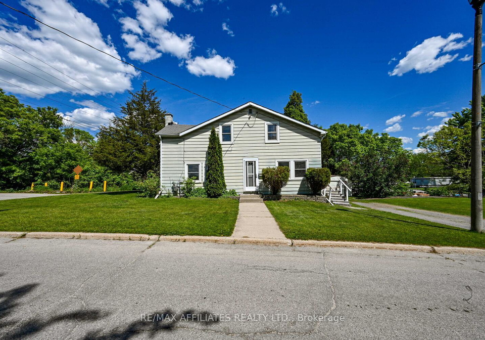 5-strathcona-street-smiths-falls-ontario-x12185587