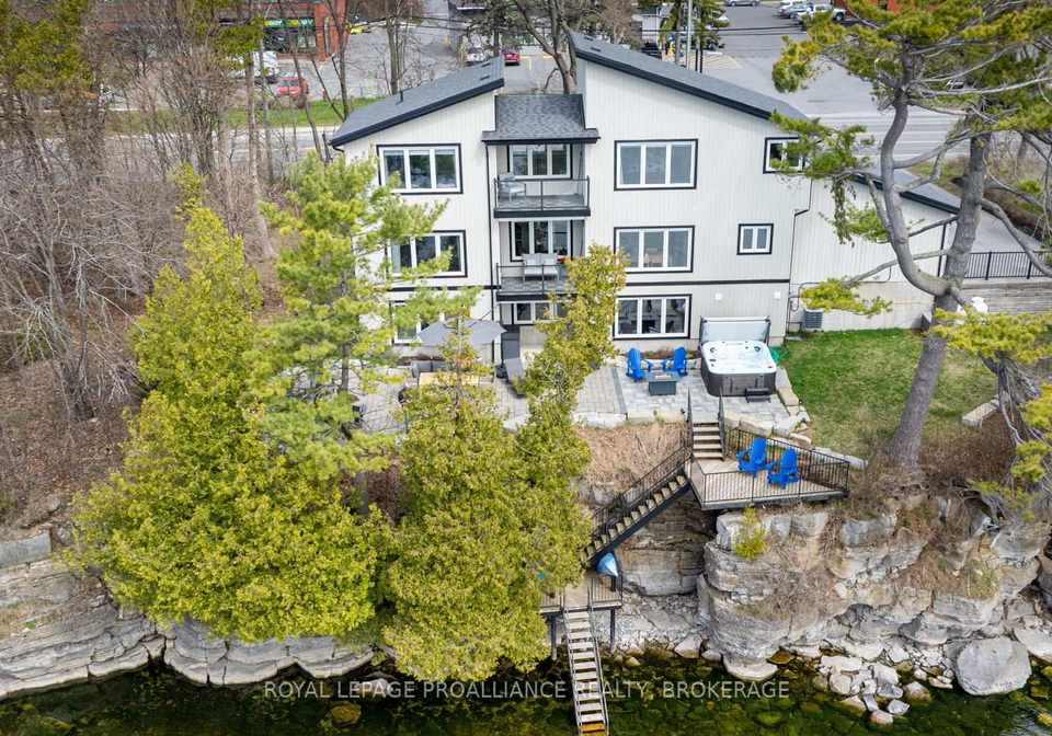 4506-bath-road-loyalist-ontario-x12185730