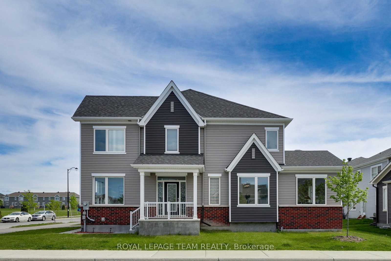2032-elevation-road-ottawa-ontario-x12185817