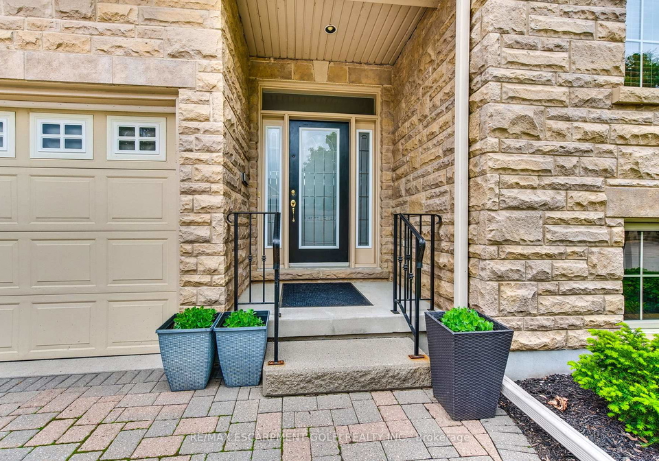 35-scullers-way-st-catharines-ontario-x12185850