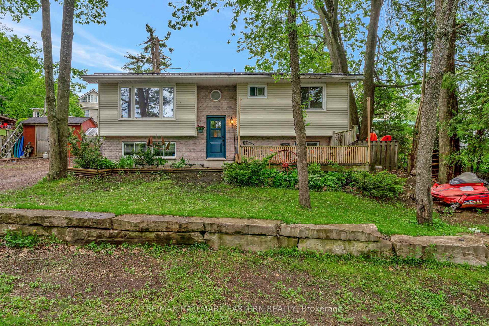 711-hatton-avenue-selwyn-ontario-x12185951
