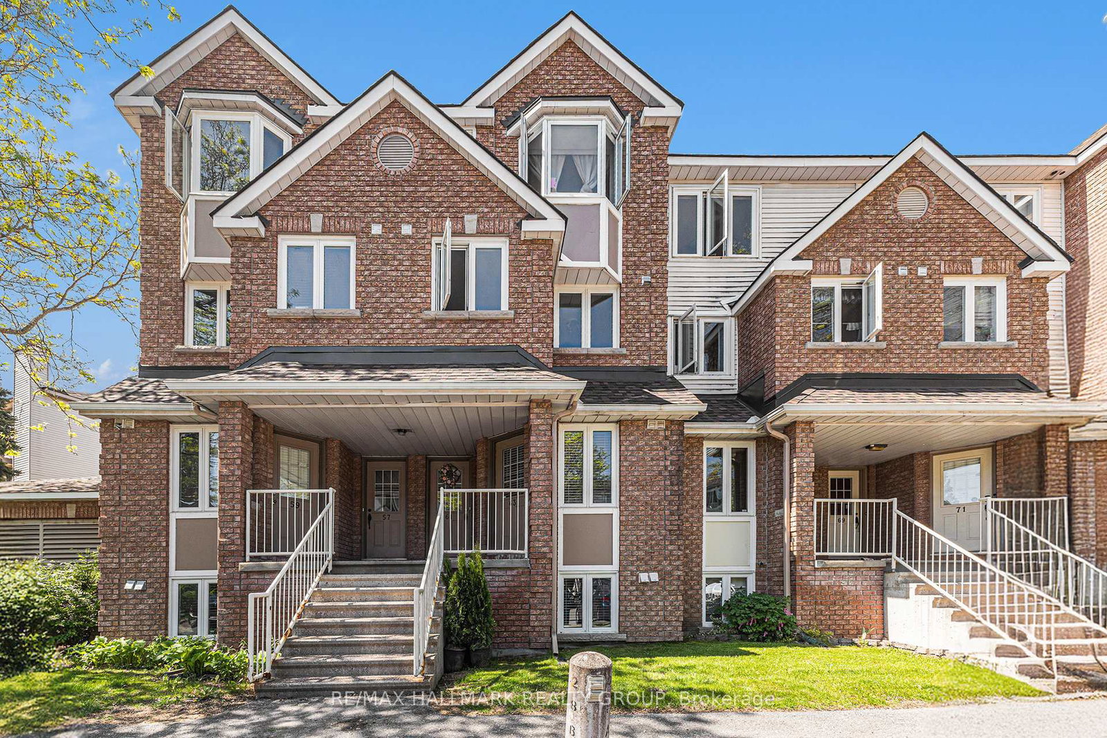 63-briston-private-ottawa-ontario-x12186080