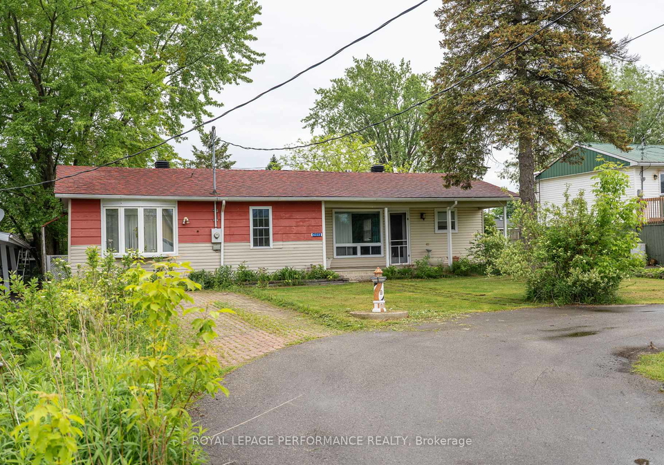 6223-164th-avenue-south-glengarry-ontario-x12186144