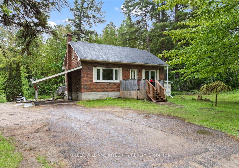 40968-highway-41-road-laurentian-valley-ontario-x12186170