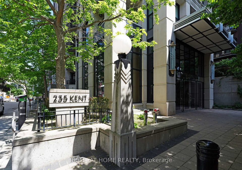 235-kent-street-ottawa-ontario-x12186186