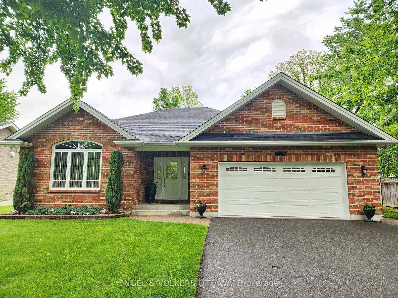 1732-blakely-drive-nw-cornwall-ontario-x12186347