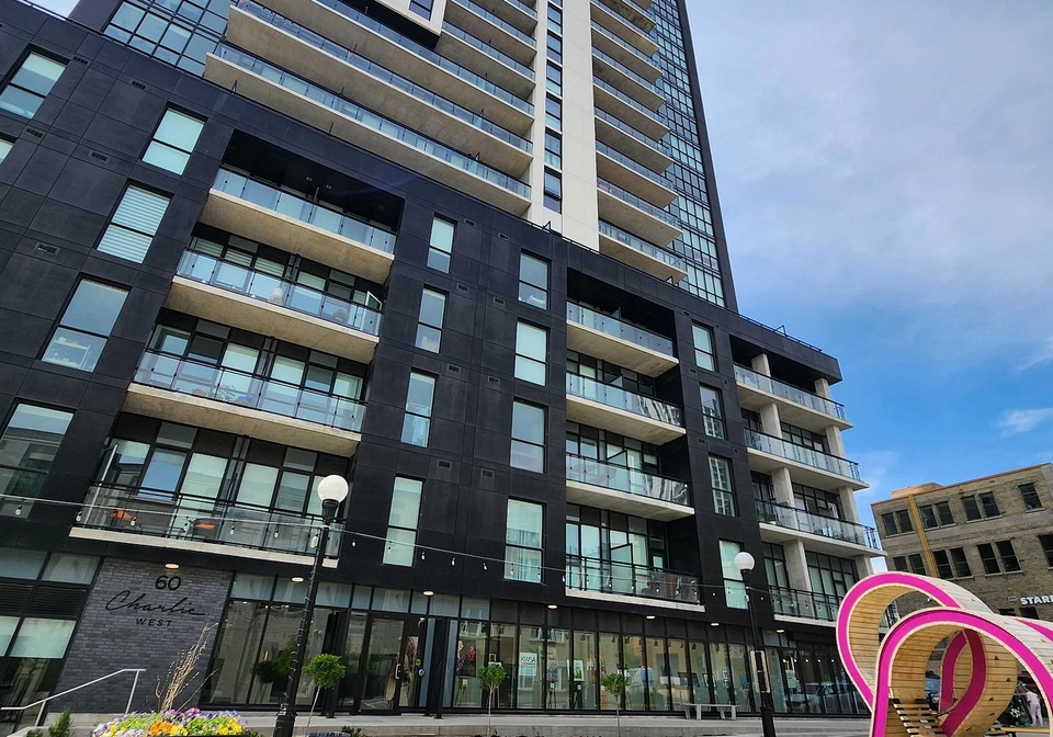 60-charles-street-w-kitchener-ontario-x12186354