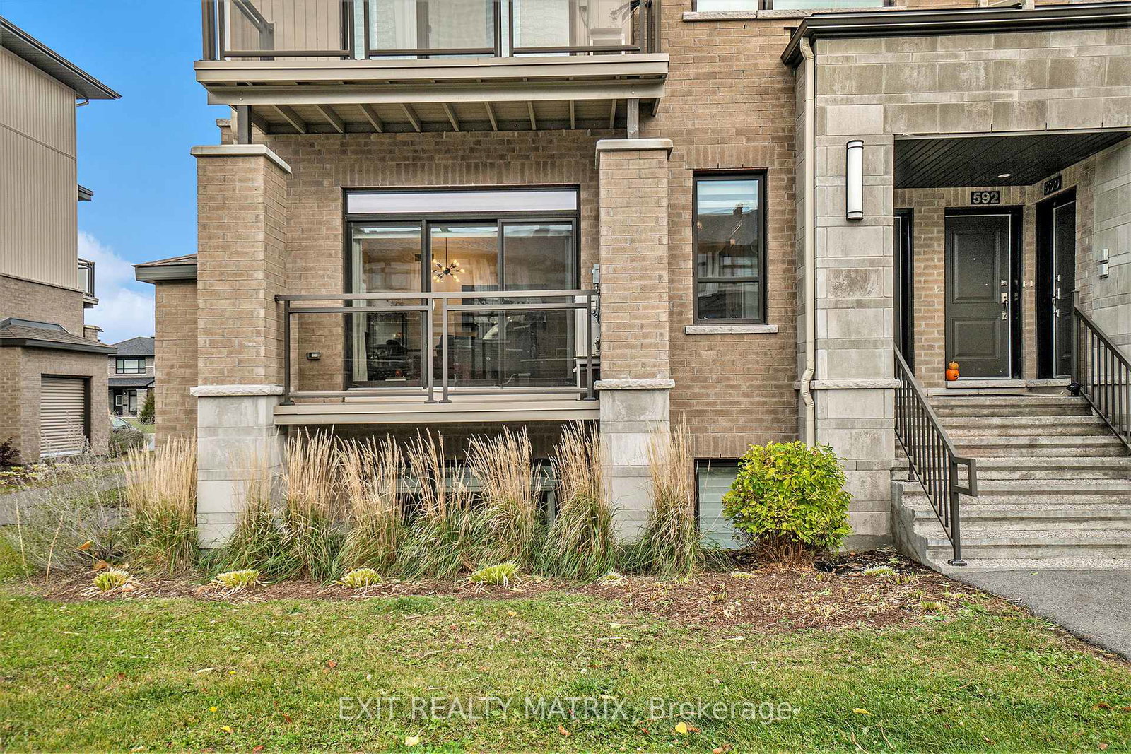 596-compass-street-ottawa-ontario-x12186840