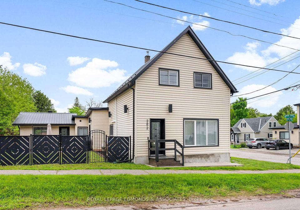 202-irving-street-pembroke-ontario-x12186865
