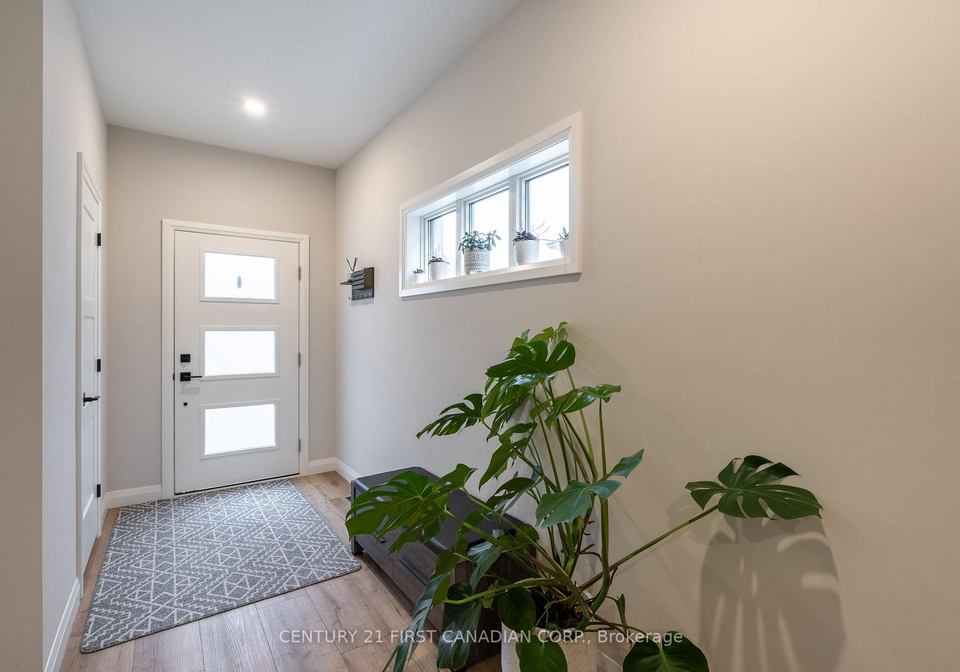 17-nicholson-street-lucan-biddulph-ontario-x12187056