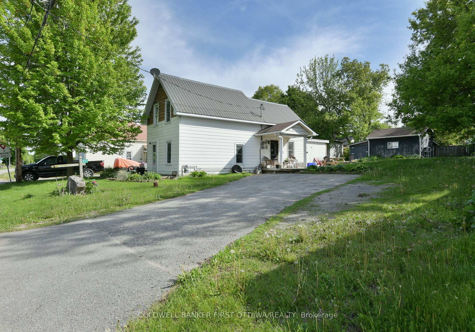 921-centre-street-mcnabbraeside-ontario-x12187404