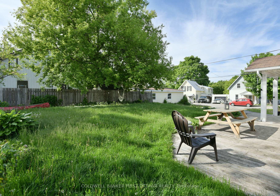 921-centre-street-mcnabbraeside-ontario-x12187404