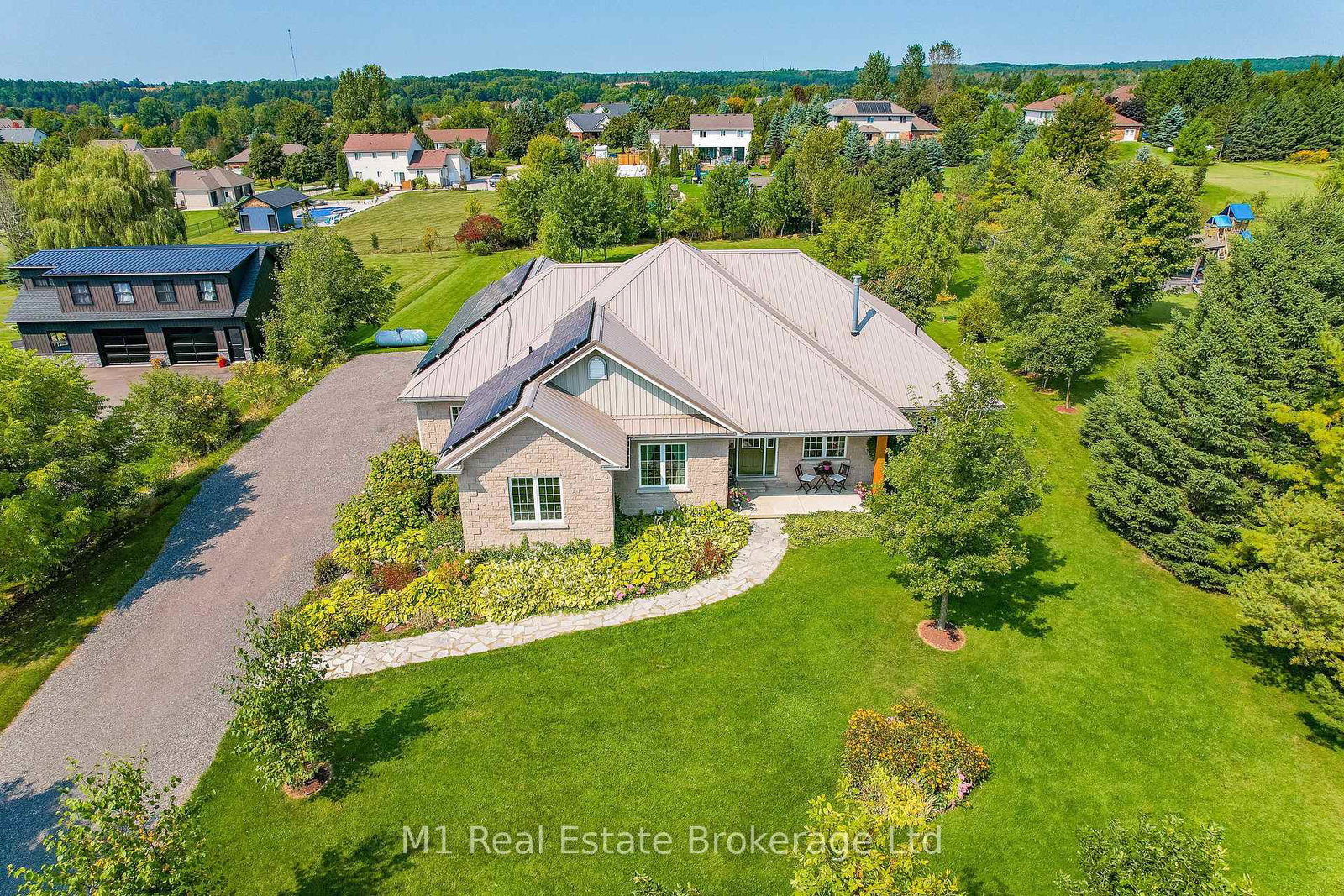 8682-9-sideroad-centre-wellington-ontario-x12187705