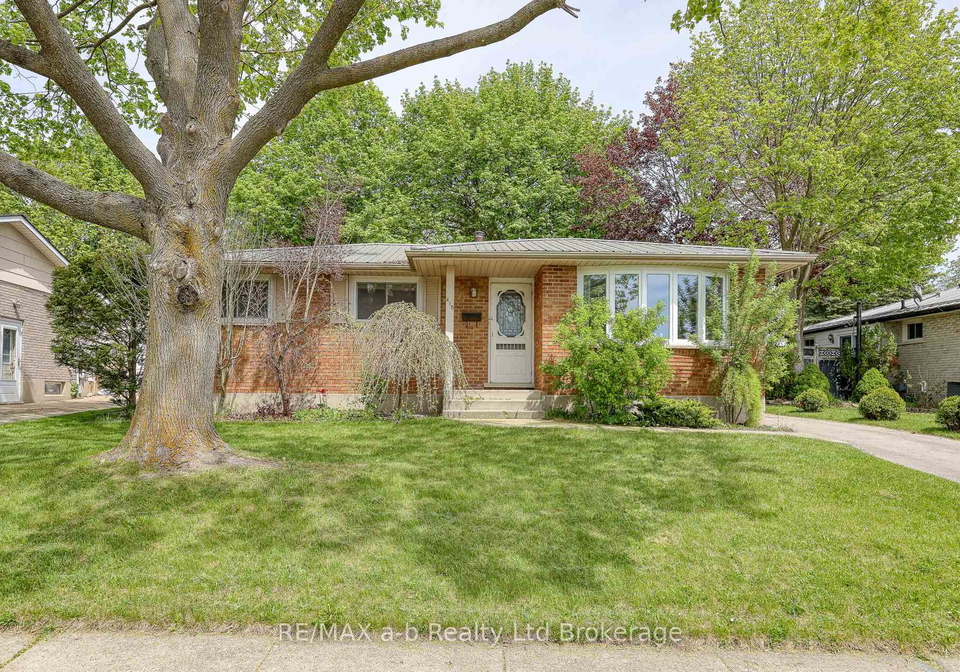 415-lampman-place-woodstock-ontario-x12188227