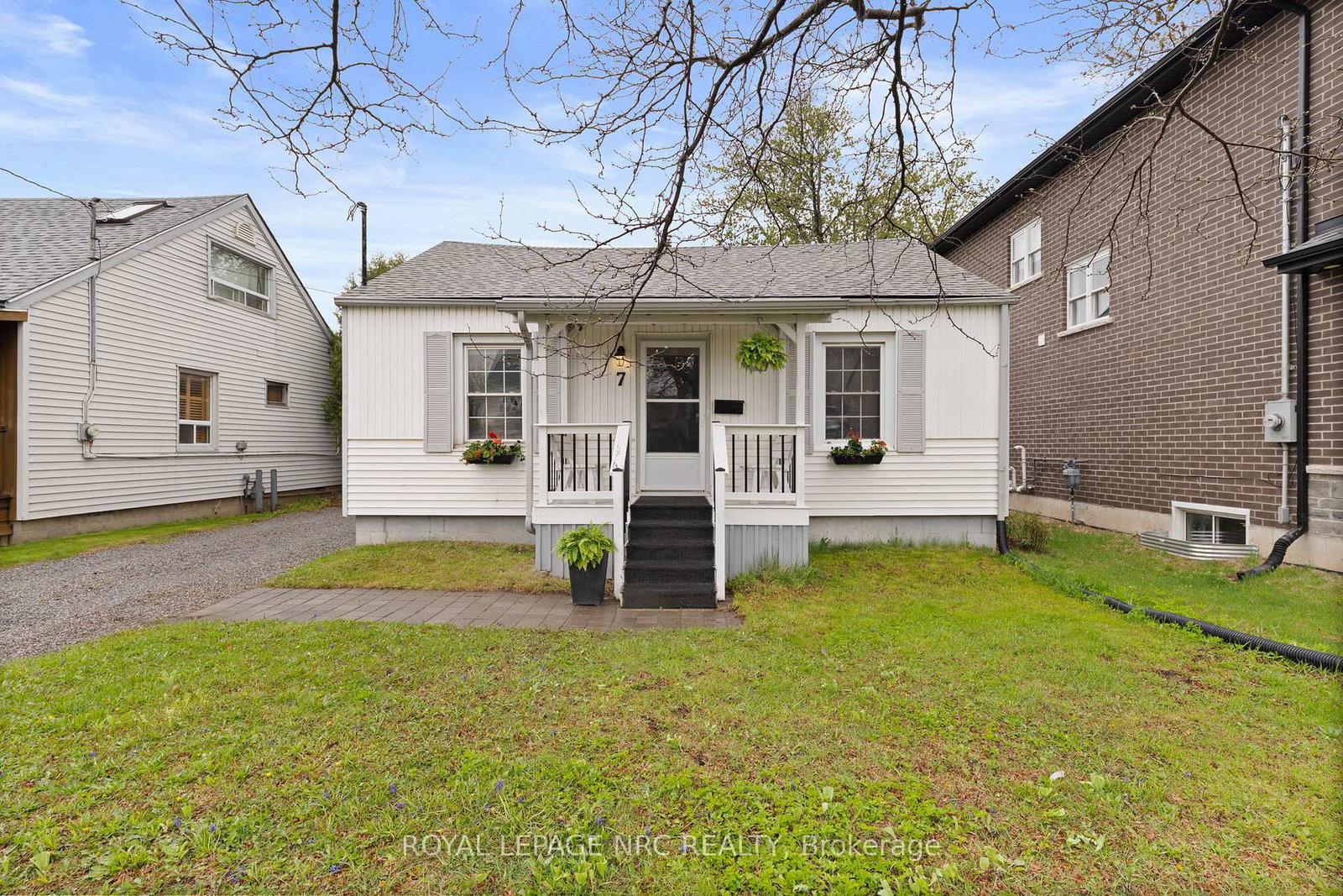7-lancaster-avenue-st-catharines-ontario-x12188532
