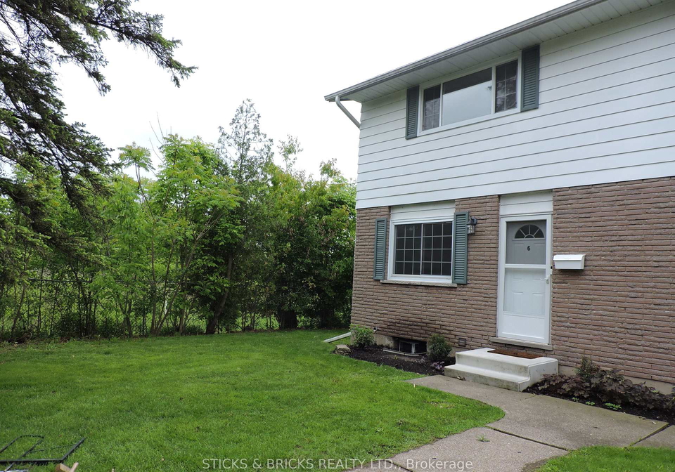 5852-frontenac-street-niagara-falls-ontario-x12188863