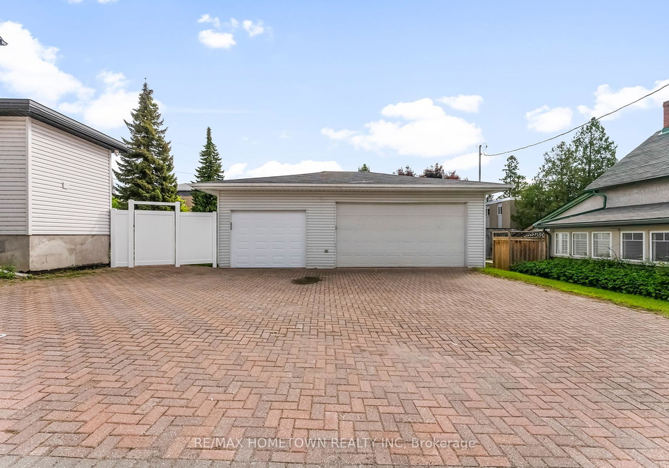 22-james-street-e-brockville-ontario-x12188898