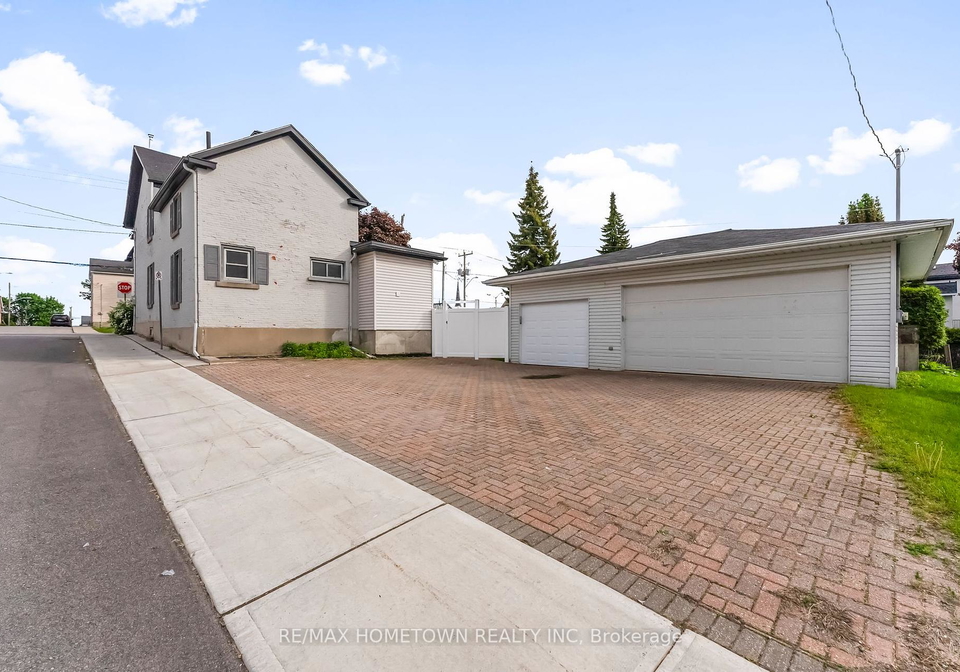 22-james-street-e-brockville-ontario-x12188898