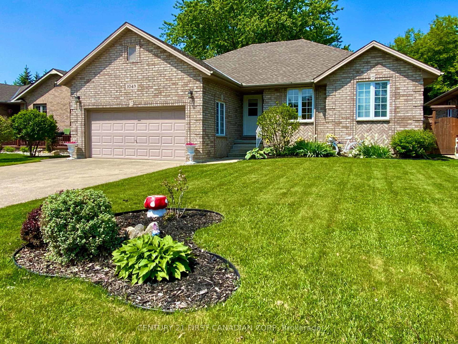 1049-bernard-court-sarnia-ontario-x12189075