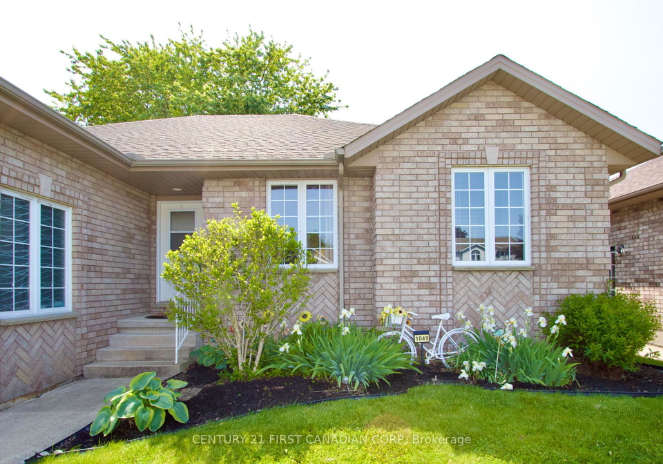 1049-bernard-court-sarnia-ontario-x12189075