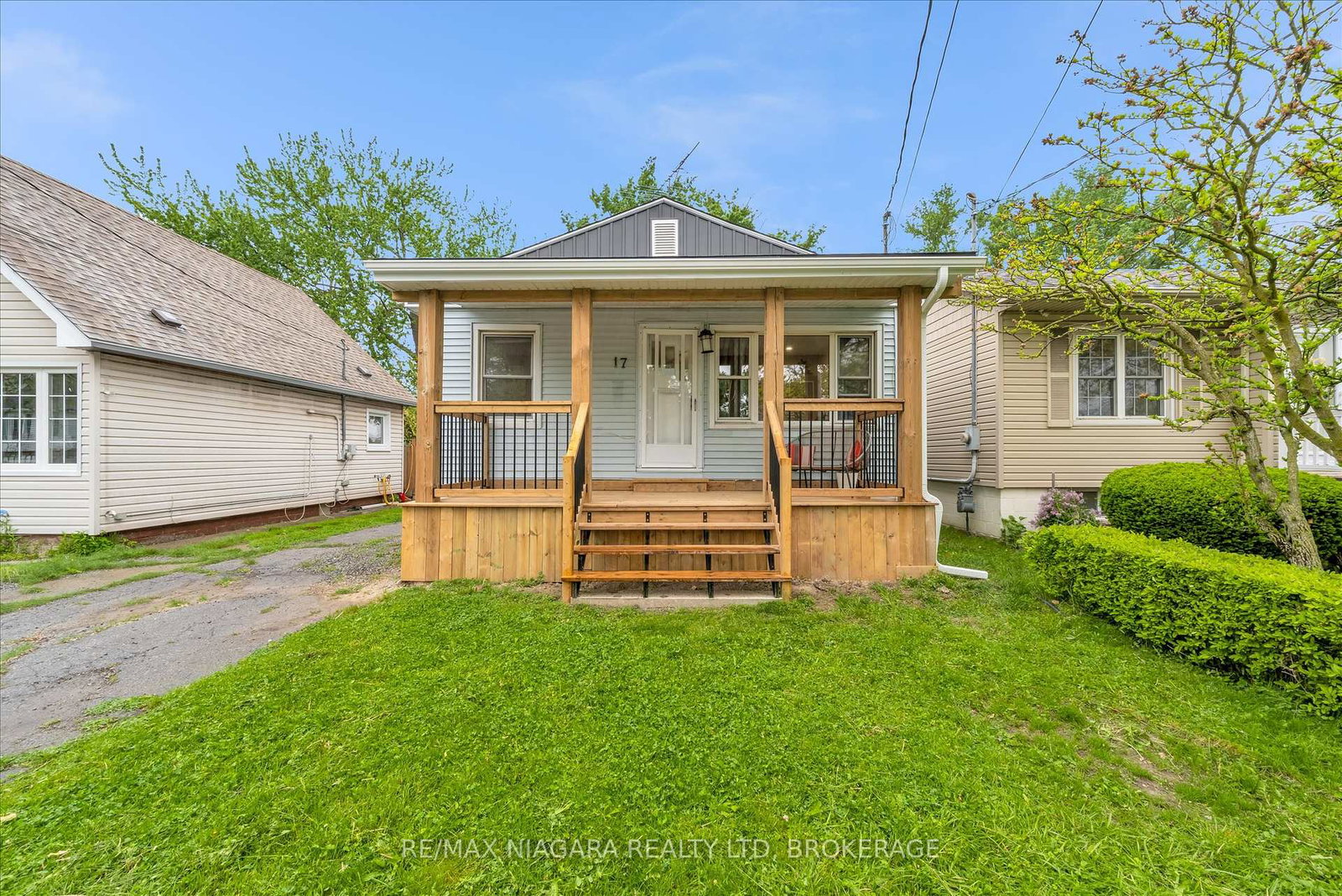 17-lonsdale-avenue-n-st-catharines-ontario-x12189224