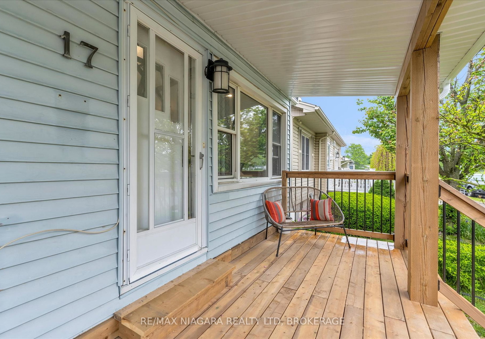 17-lonsdale-avenue-n-st-catharines-ontario-x12189224