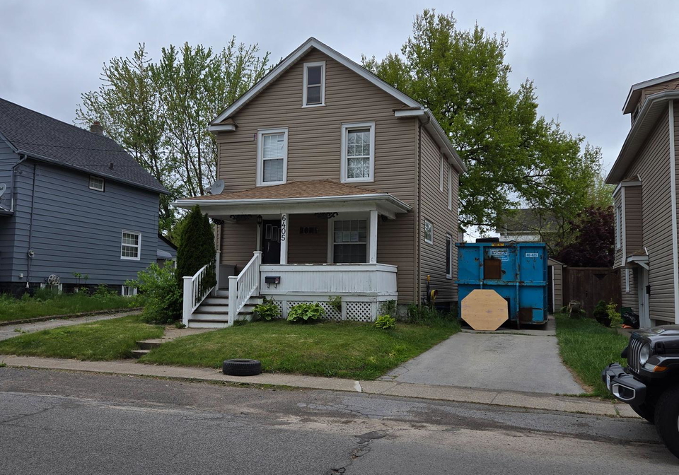 6405-barker-street-niagara-falls-ontario-x12189229