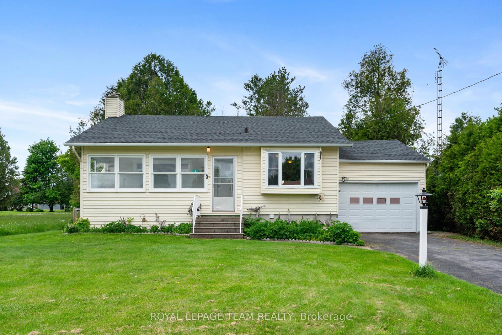 7-nelson-street-north-stormont-ontario-x12189499