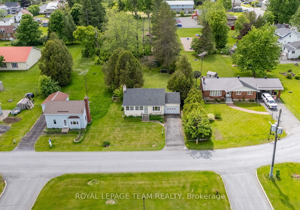 7-nelson-street-north-stormont-ontario-x12189499
