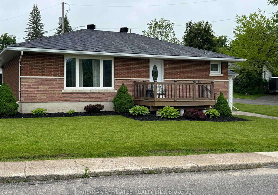 2-philip-street-smiths-falls-ontario-x12189526
