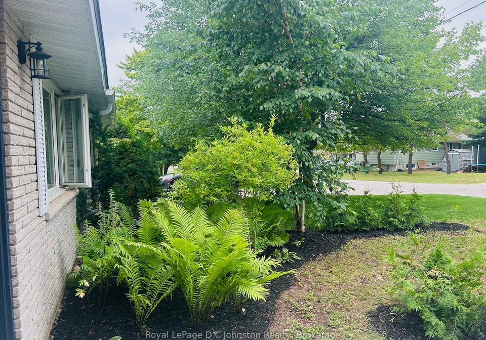 816-river-street-e-saugeen-shores-ontario-x12189604