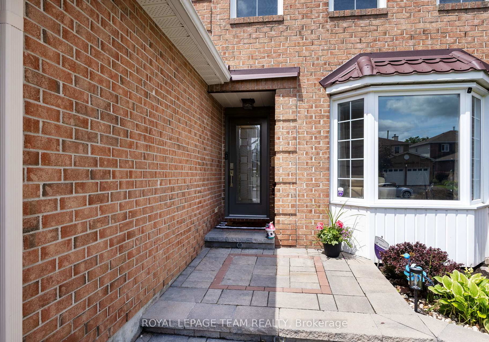 81-chickasaw-crescent-kanata-ontario-x12189618