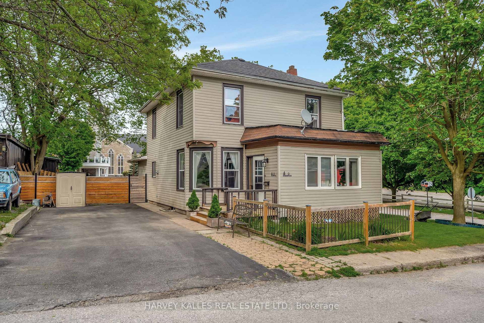 2-jacksons-lane-prince-edward-county-ontario-x12189665
