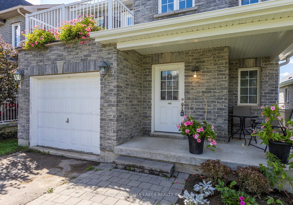55-truax-street-kawartha-lakes-ontario-x12189900