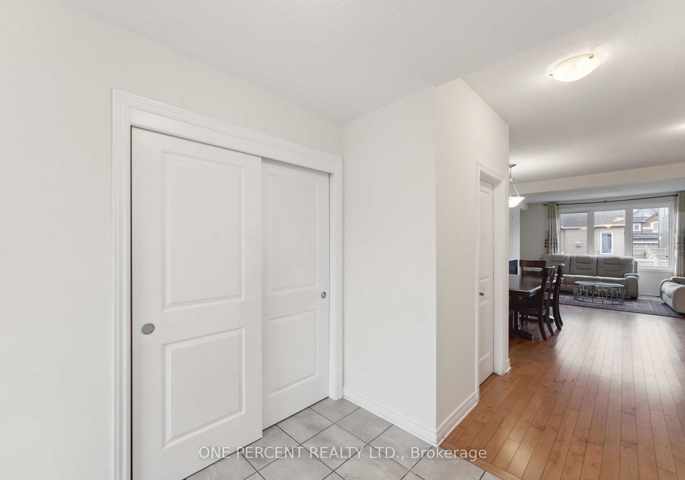552-genevriers-street-ottawa-ontario-x12189993