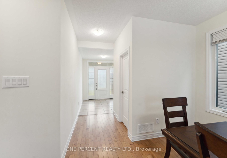 552-genevriers-street-ottawa-ontario-x12189993