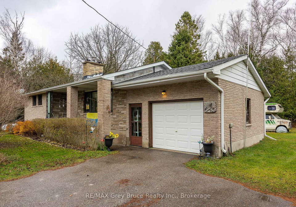 564-municipal-road-south-bruce-peninsula-ontario-x12190070